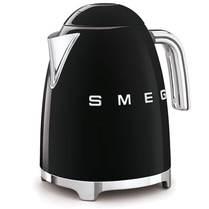 Retro Style Kettle 1.8 Qt 3kW 360 Swivel Base Black