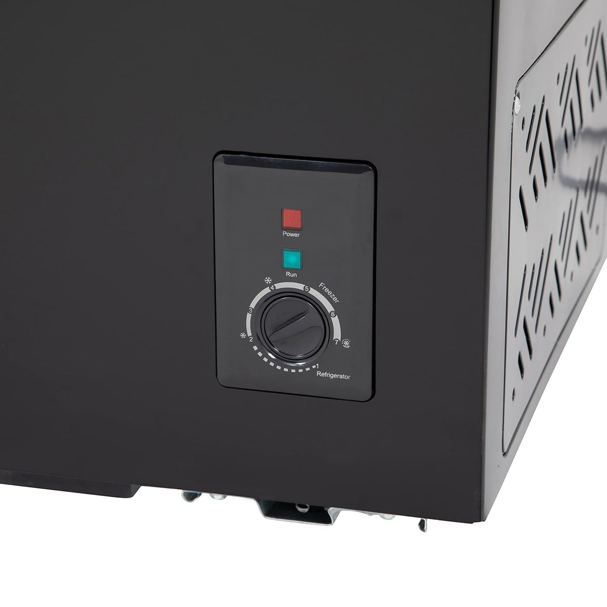 Chest Freezer 3.5 cu ft Removable Basket Adjustable Thermostat Black