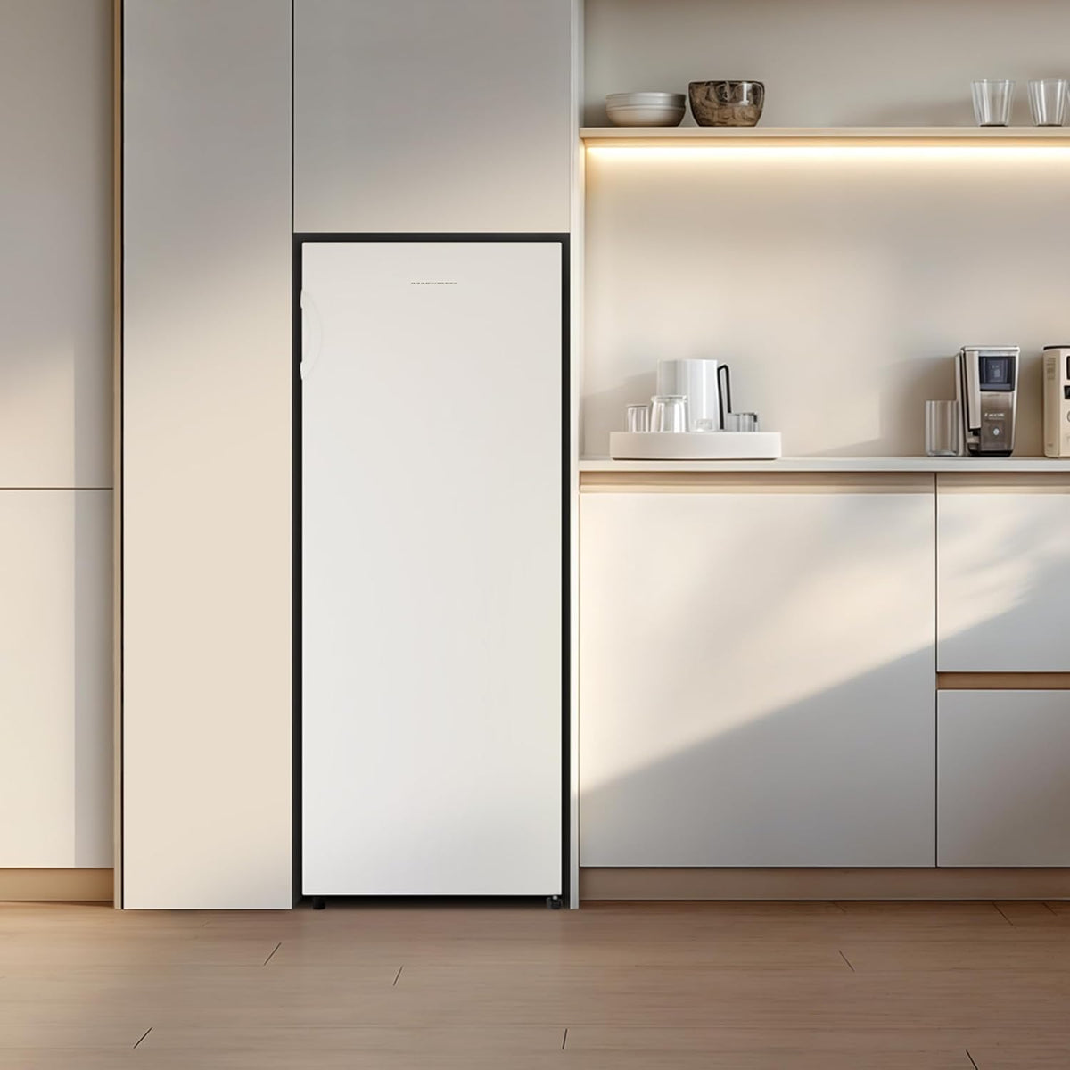 Freestanding Upright Freezer 5.8 cu ft 56.3in 5 Compartments Reversible Door White