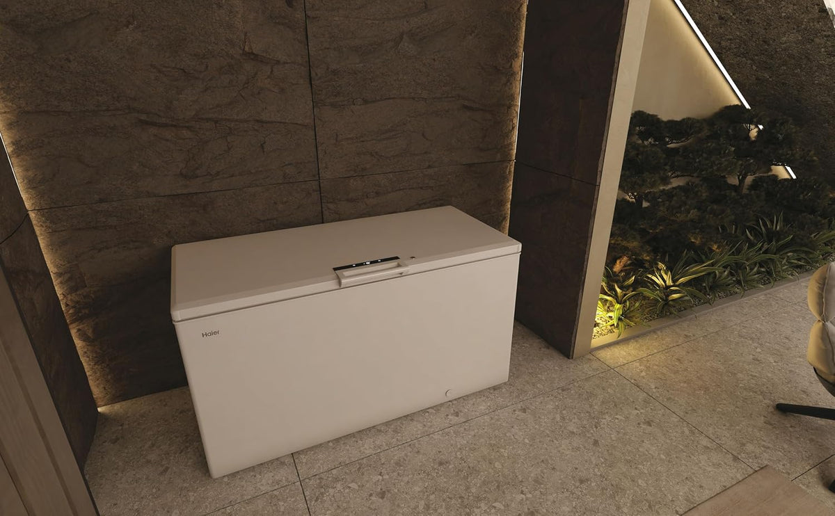 Chest Freezer 17.9 cu ft Low Frost Fast Freeze White