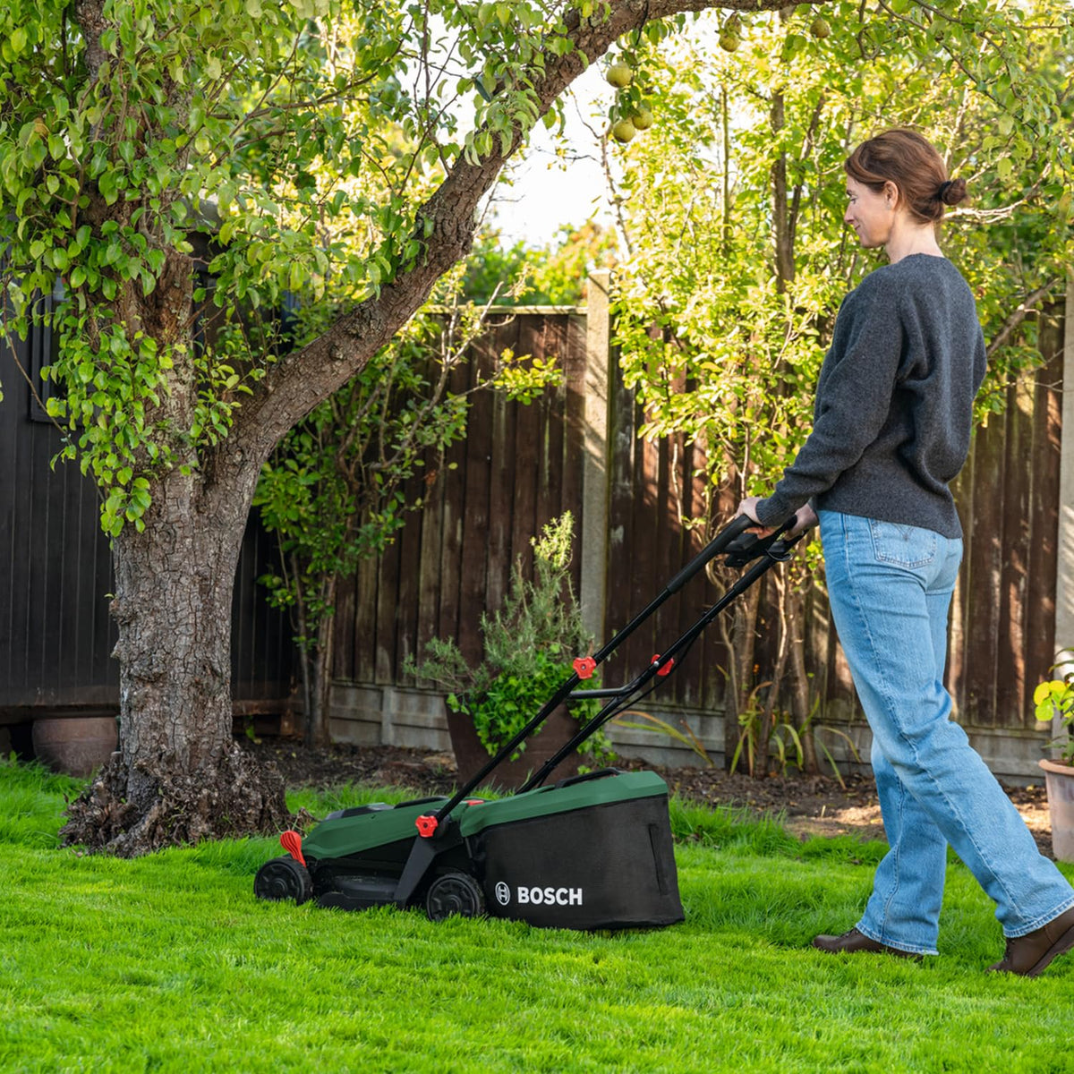 Cordless Lawn Mower 12.6in 9.2 Gal Grass Bag Mulch Plug Green