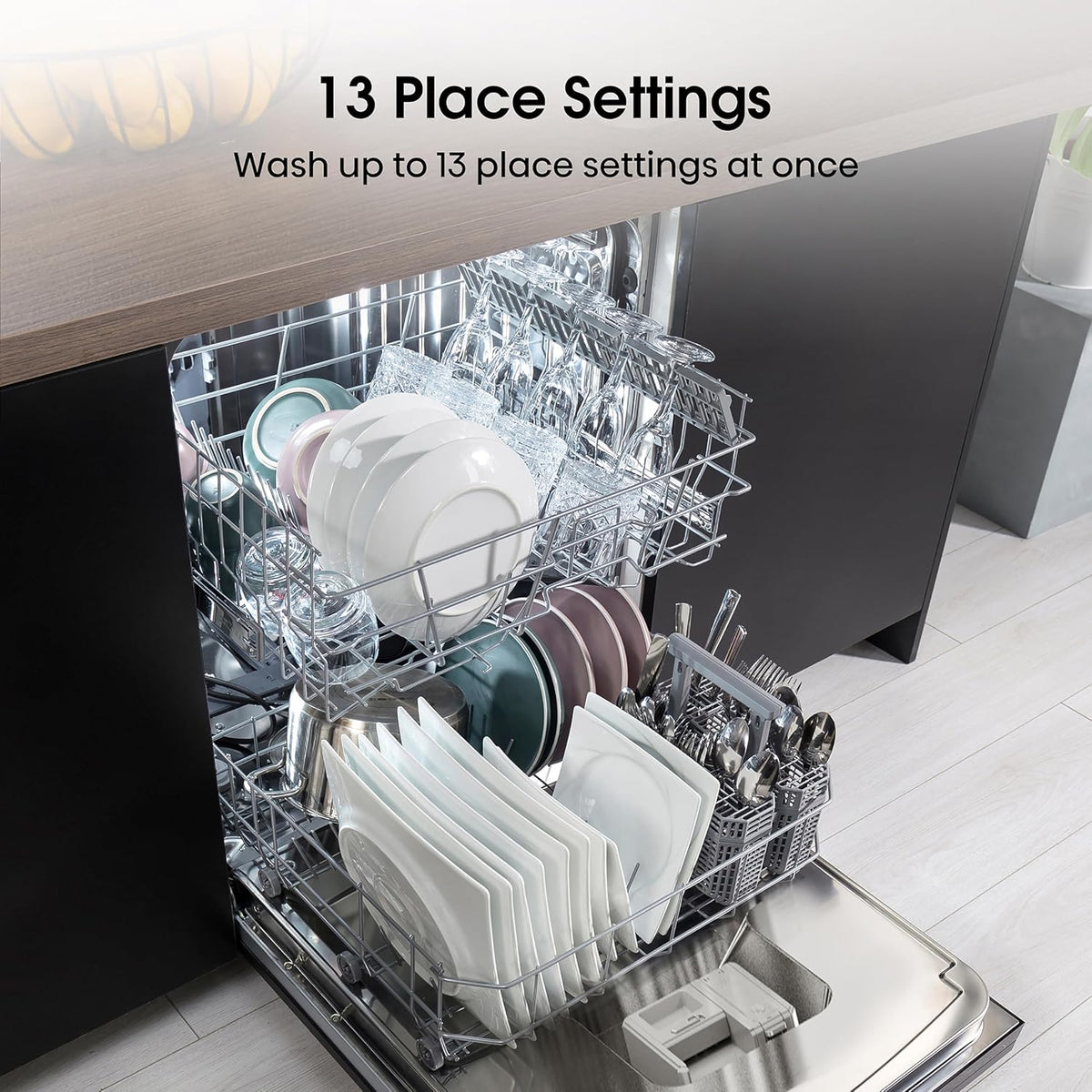 Freestanding Dishwasher 13 Place Settings 47dB 8 Programs White